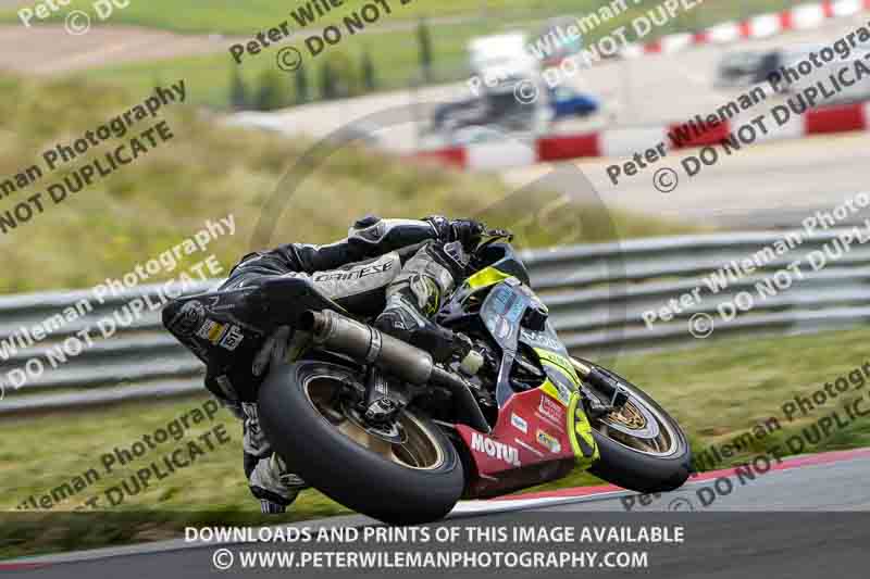 cadwell no limits trackday;cadwell park;cadwell park photographs;cadwell trackday photographs;enduro digital images;event digital images;eventdigitalimages;navarra;no limits trackdays;peter wileman photography;racing digital images;trackday digital images;trackday photos